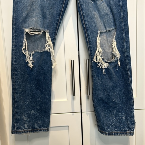 Levi’s 501 Button Fly High Waisted 
Distressed Cropped Jeans Paint Splatter Hem - Picture 4 of 16